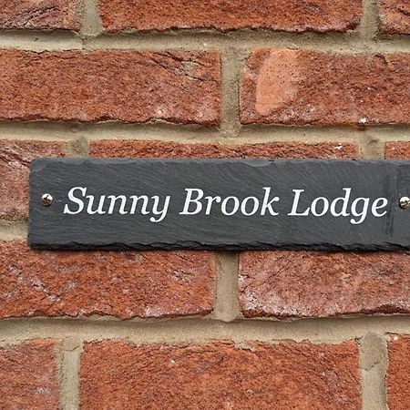 Cosy And Secluded Brook-Side Lodge Sleaford Exteriér fotografie